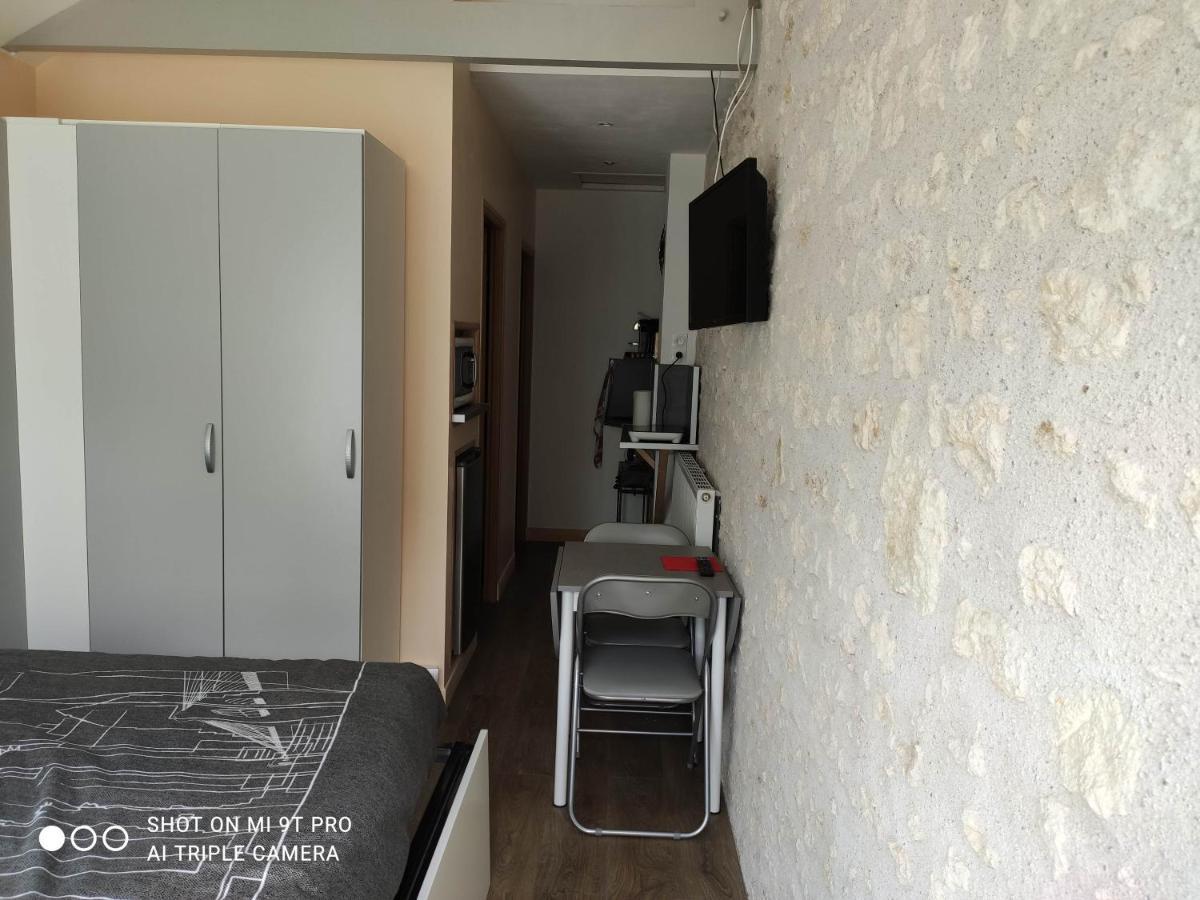 Studio Les Tilleuls Amboise Exterior foto